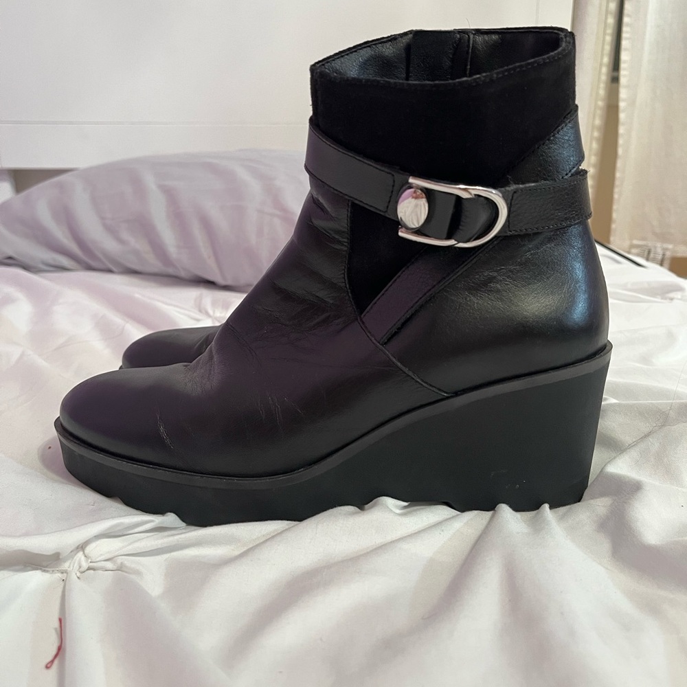 Source Unknown Black Ankle Booties - image 3